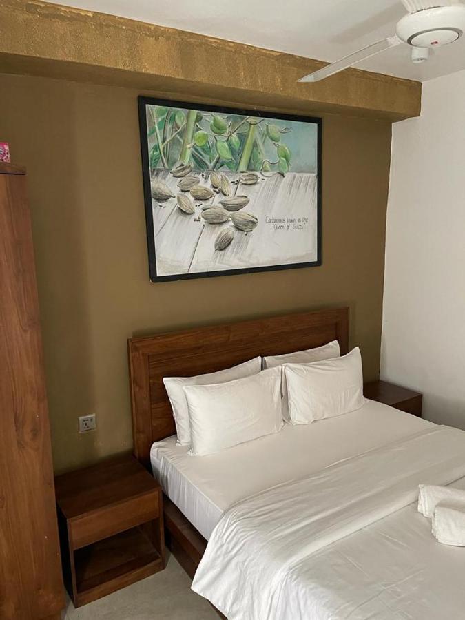Spice Ella Hotel Екстериор снимка