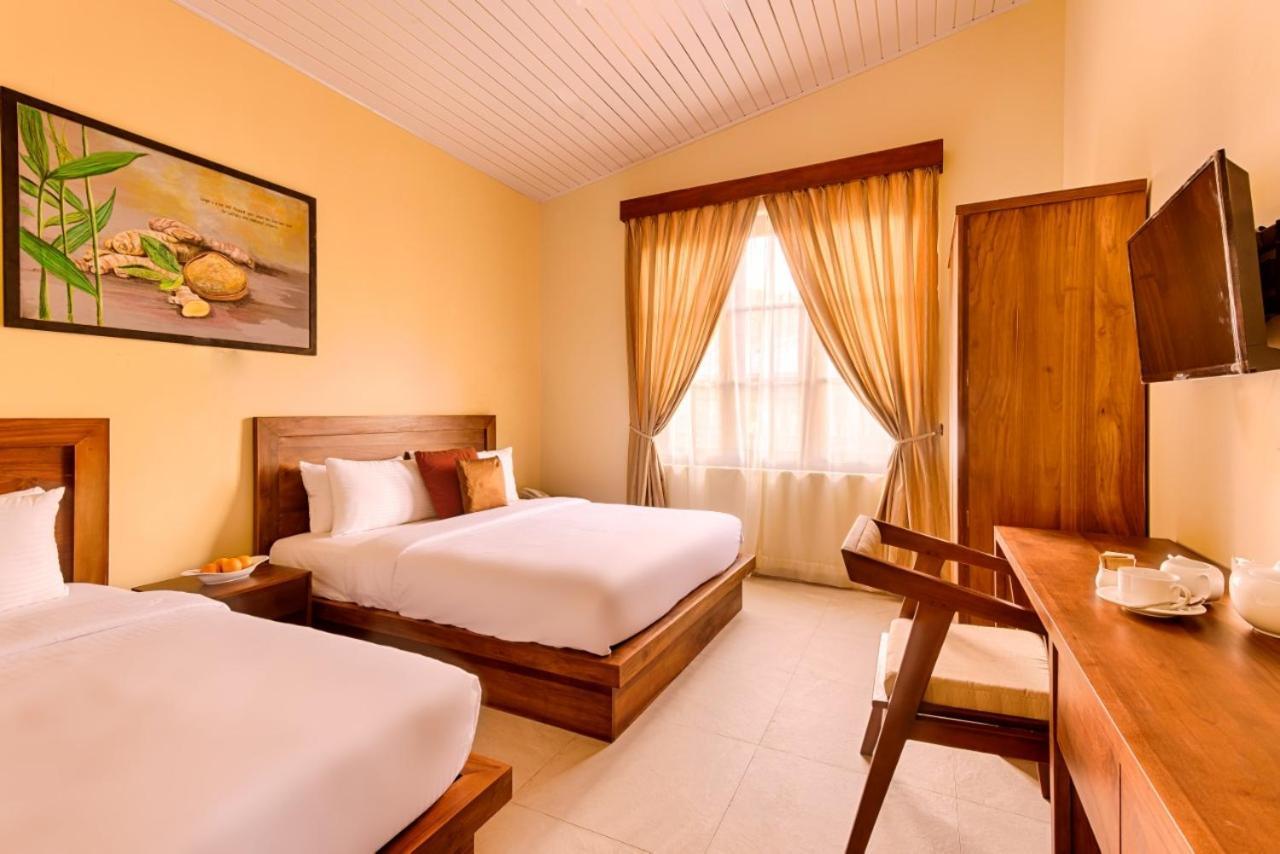 Spice Ella Hotel Екстериор снимка